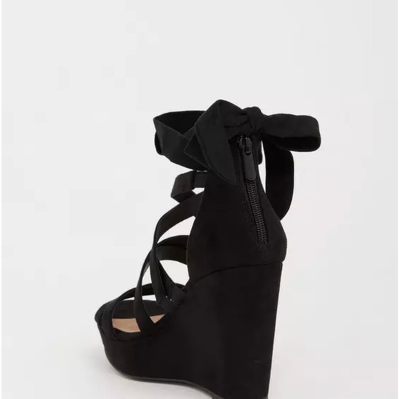 Torrid Black Strappy Wrap Platform Wedge (WW) Size 9.5 WW - Picture 2 of 10